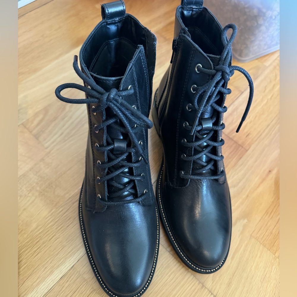 Brand New Carvela Boots Size 38